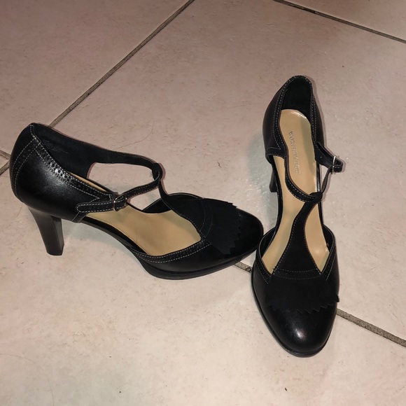 Worthington Shoes - Adorable Worthington t strap heels